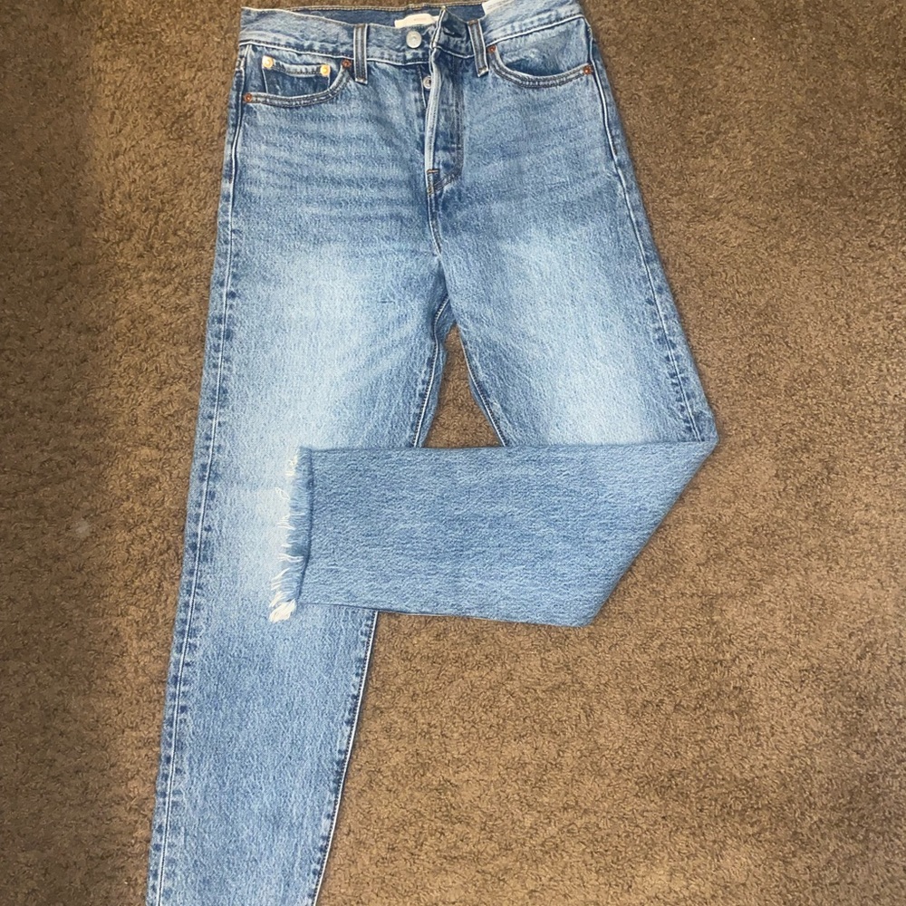 Levi’s wedgie jeans